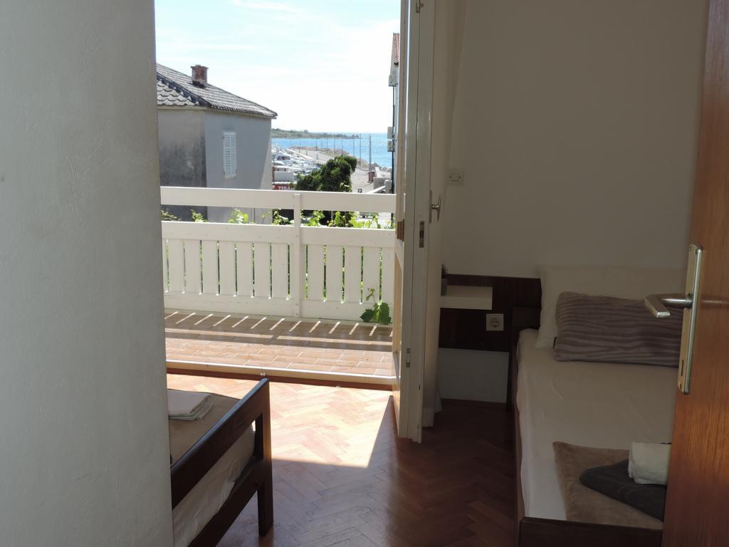 Apartment Vidas Novalja Exteriör bild