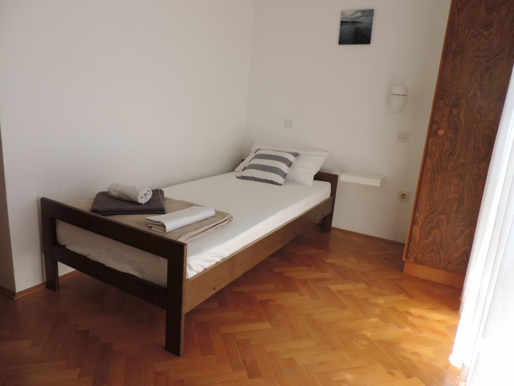 Apartment Vidas Novalja Exteriör bild