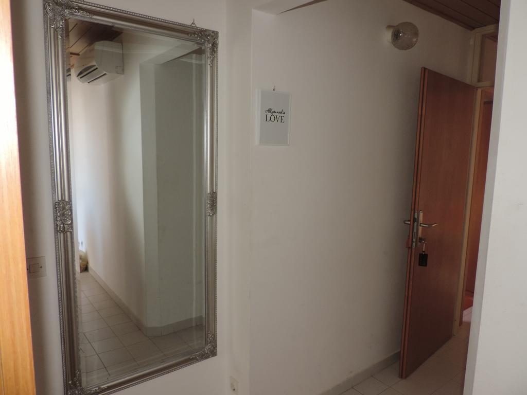 Apartment Vidas Novalja Exteriör bild